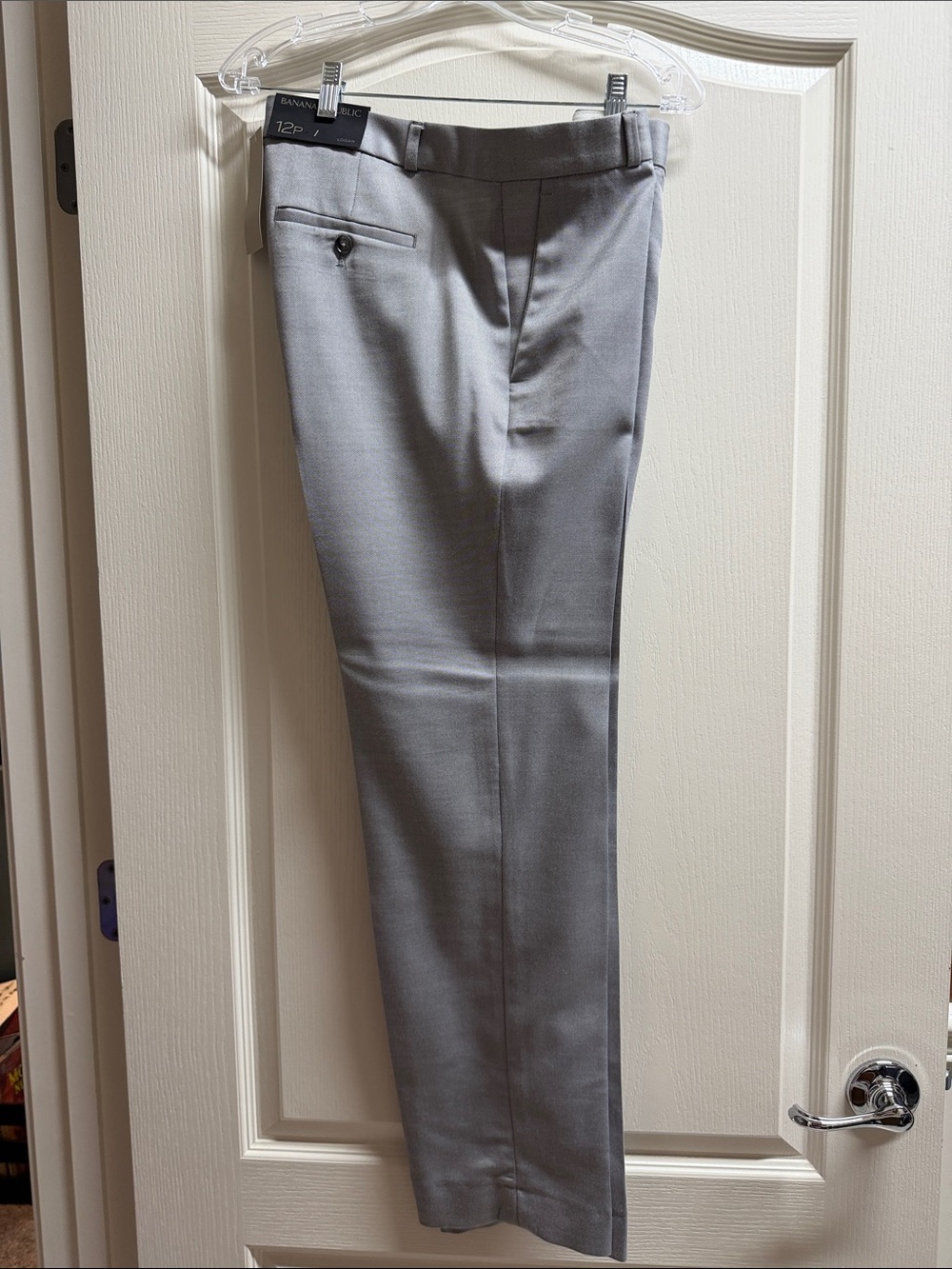 Banana republic factory, Logan trousers Light Gray Dress Trousers - Tailored Hem